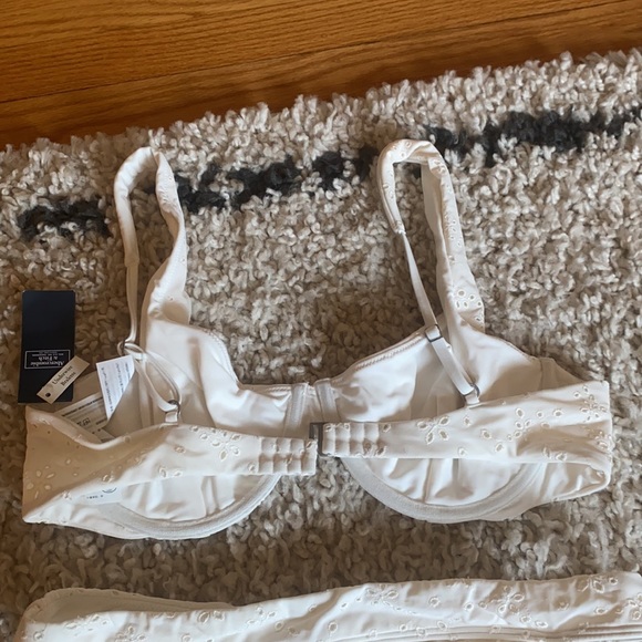 Abercrombie bikini - Picture 4 of 4